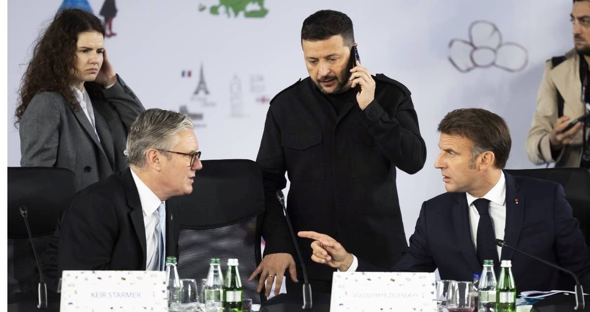 Зеленски ќе се сретне со Макрон во Париз в понеделник