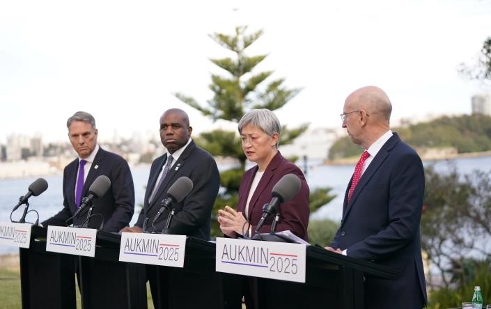 Avstralija in Velika Britanija podpisali 50-letni obrambni sporazum za krepitev AUKUS