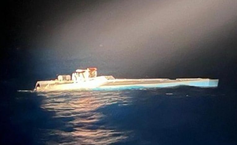 Португалските власти запленија подморница со 1,7 тони кокаин