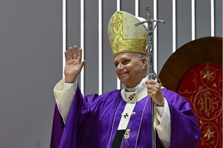 Папата Лав Четиринаесетти пристигна во Либан