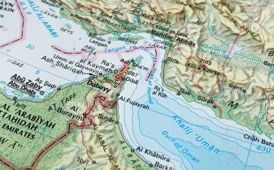 Почна наплатата за премин низ Ормутскиот теснец- Техеран заработува милиони