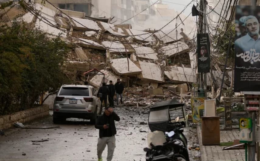 Зграда во Бејрут исчезна за секунда- Израелците објавија снимка и објаснување во што гаѓале (ВИДЕО)