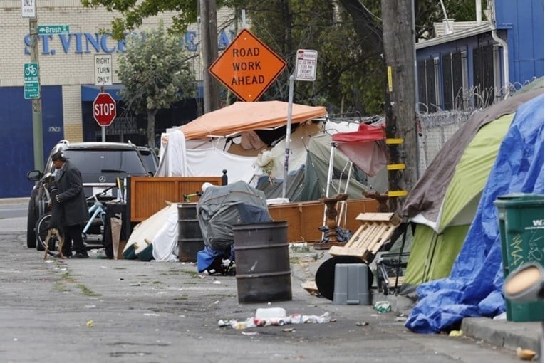 Нагло се зголеми бројот на сиромашни во САД