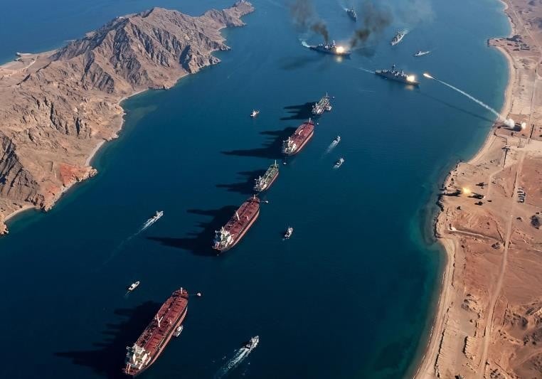 Кинески супертанкери минаа низ Ормуската Теснина