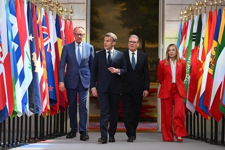 Лидерите на 49 држави договараат мисија за Ормутскиот теснец, САД не учествуваат