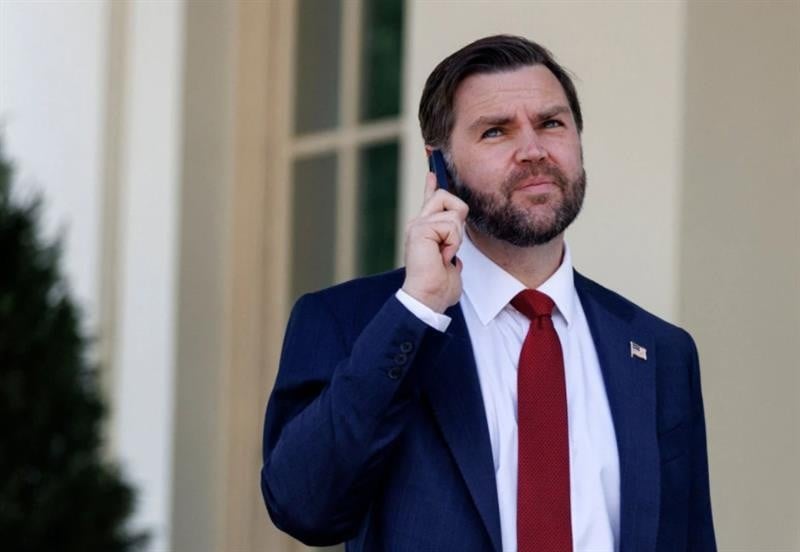 Трамп: Делегација на САД, предводена од Венс, во следните неколку часа ќе пристигне во Пакистан