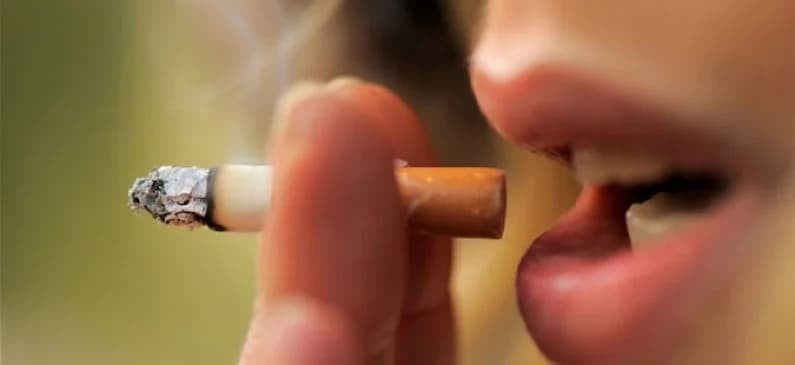 Велика Британија забрани продажба на цигари и никотински производи на лица родени по 2008 години