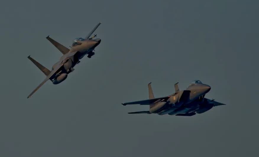 Пилоти на воени авиони правеле селфи, па се судриле- покажа истрагата на несекојдневната несреќа