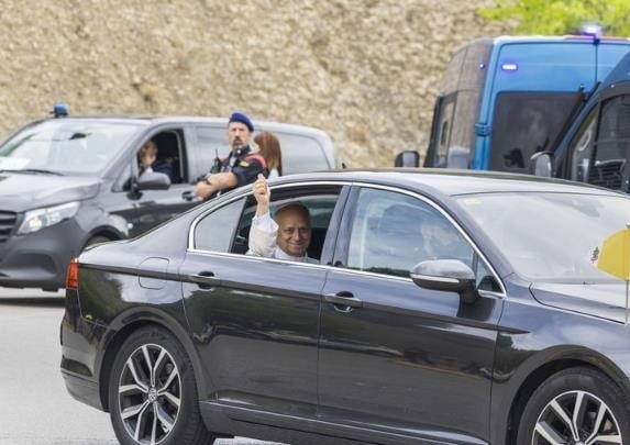 Папата Лав посети затворот во Барселона!Затворенич