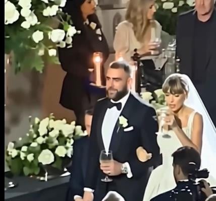 Видео- Тајна свадба на годината: Тејлор Свифт и Тревис Келси го кажаа судбоносното „да“ во „Медисон Сквер Гарден“