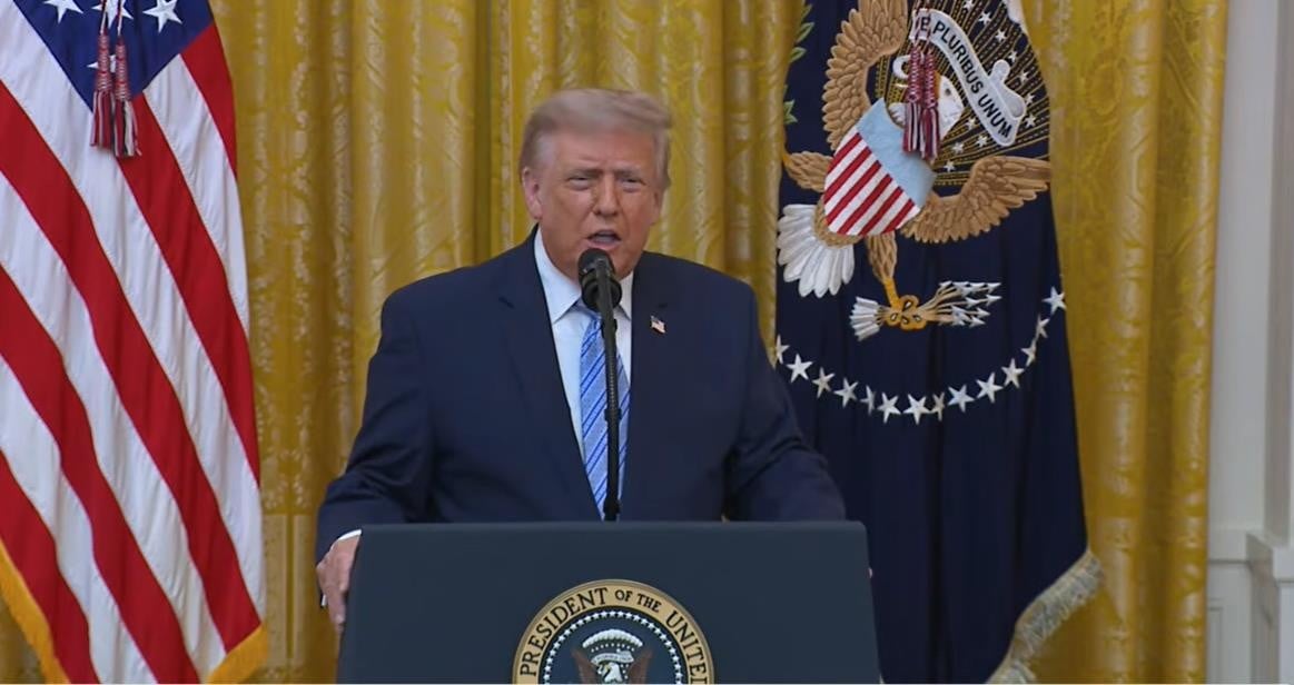 Трамп ја обвини Кина за мешање во изборите во 2020 година, спротивно од извештаите на ЦИА