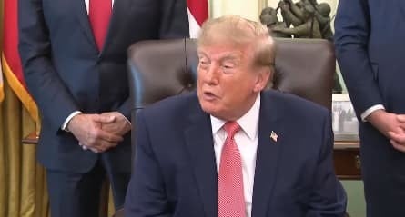 Трамп: Киев ќе паднеше за еден ден, да не беше глупавиот руски генерал (ВИДЕО)