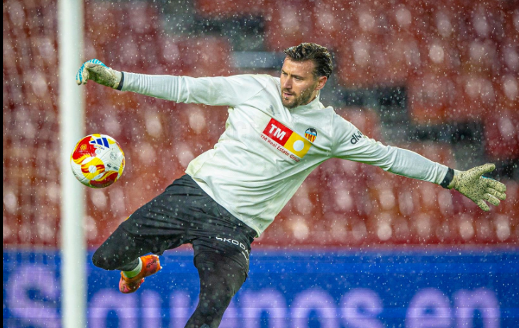 Столе и Валенсија поразени на гостувањето кај Елче!