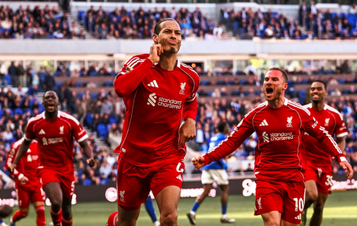 Ван Дајк во 90+10.минута го реши дербито на Ливерпул!