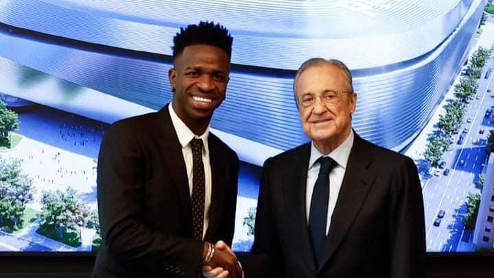 Vinicius Junior in Real Madrid: Razhajanja glede pogodbe in zanimanje za Casada in Ceballosa