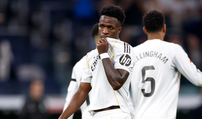 Мбапе и Вини го “средија“ Алавес, ама фановите на Реал со свирежи кон „ѕвездите“!