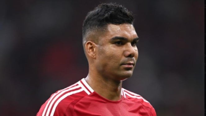 Манчестер Ј. се премисли: Нов договор за Каземиро, се чека одговор од Бразилецот