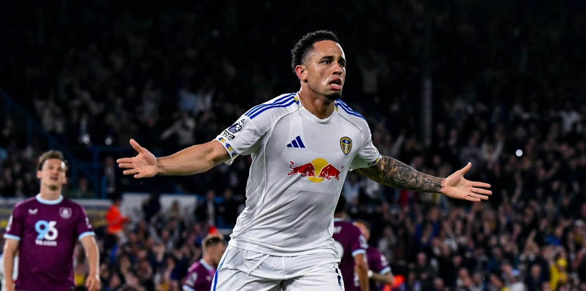 Лидс бега од опасната зона