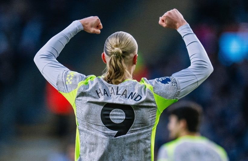 Сити го совлада Барнли и го презеде врвот во Премиер Лигата