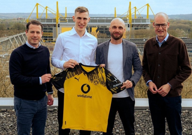 Нико Шлотербек потпиша нов договор со „милионерите“