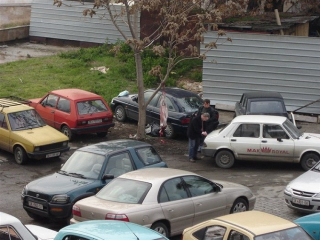602125-pet-minuti-seir-vo-centarot-na-skopje-foto