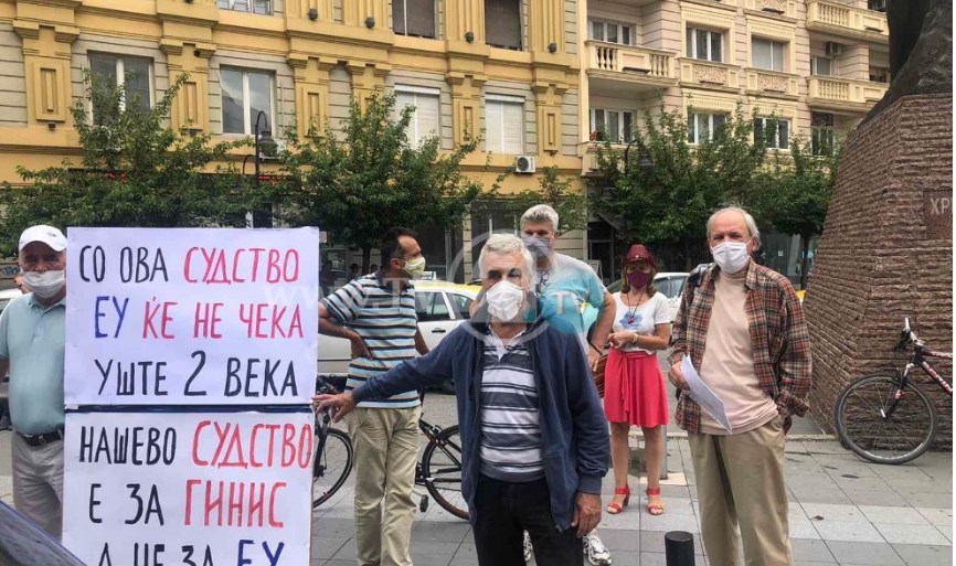 780149-stop-na-grabezhot-protest-pred-ministerstvo-za-pravda-video