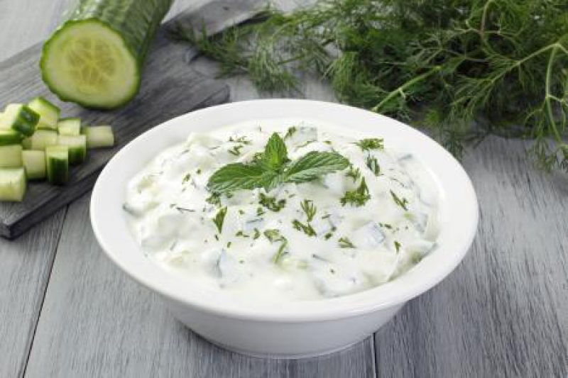 783441-recept-za-caciki-salata