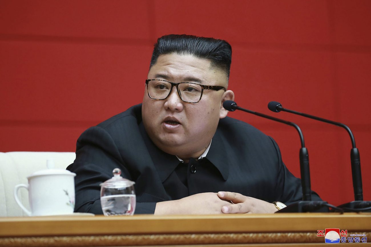784382-kim-jong-un-e-vo-koma-ova-e-vest-broj-eden-vo-svetot-prashane-e-dali-e-voopshto-zhiv-koe