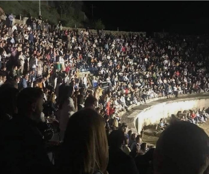 784459-krivichna-za-organizatorot-na-koncertot-na-petar-grasho-namesto-600-prodale-2000-karti