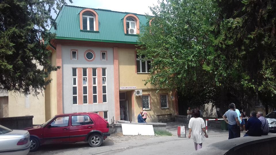 792758-incident-na-toksikologija-semejstvo-na-pacient-go-napadnalo-dezhurniot-lekar-povredeniot