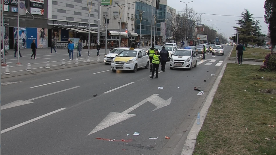 798742-teshka-soobrakajka-udril-vo-peshak-pa-izbegal