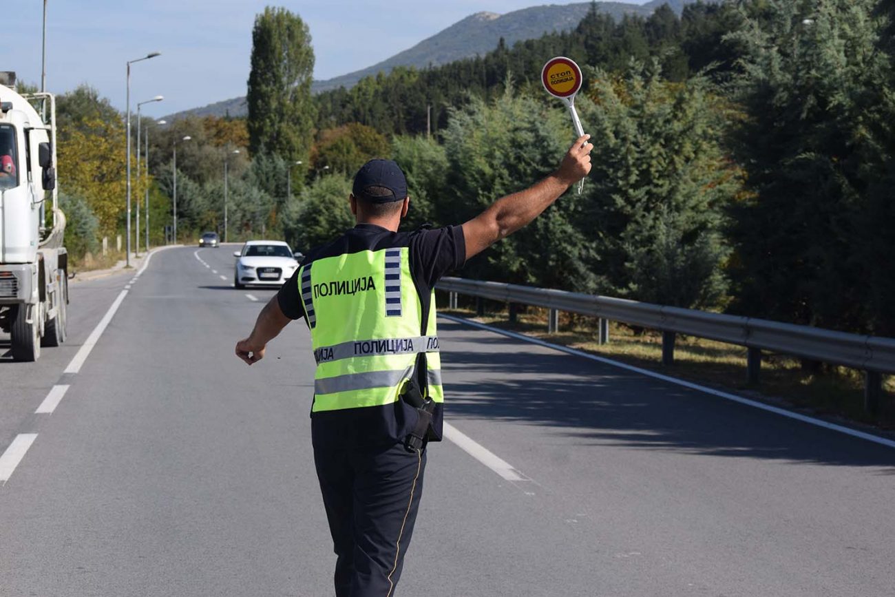 policija-stop-soobrakjaec-kontrola-prenasochuvanje