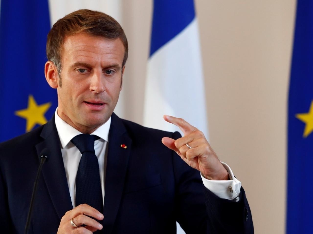 13-macron