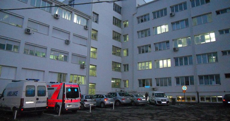 808343-dvajca-pochinati-od-kovid-19-vo-veleshkata-bolnica