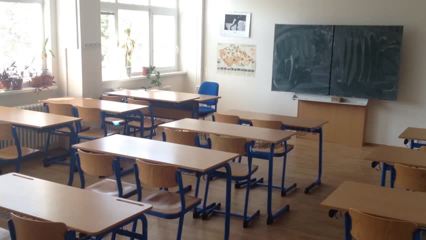 810187-nastavnicite-od-doma-da-ja-sproveduvaat-onljan-nastavata-preporachuva-kumanovskiot-krizen
