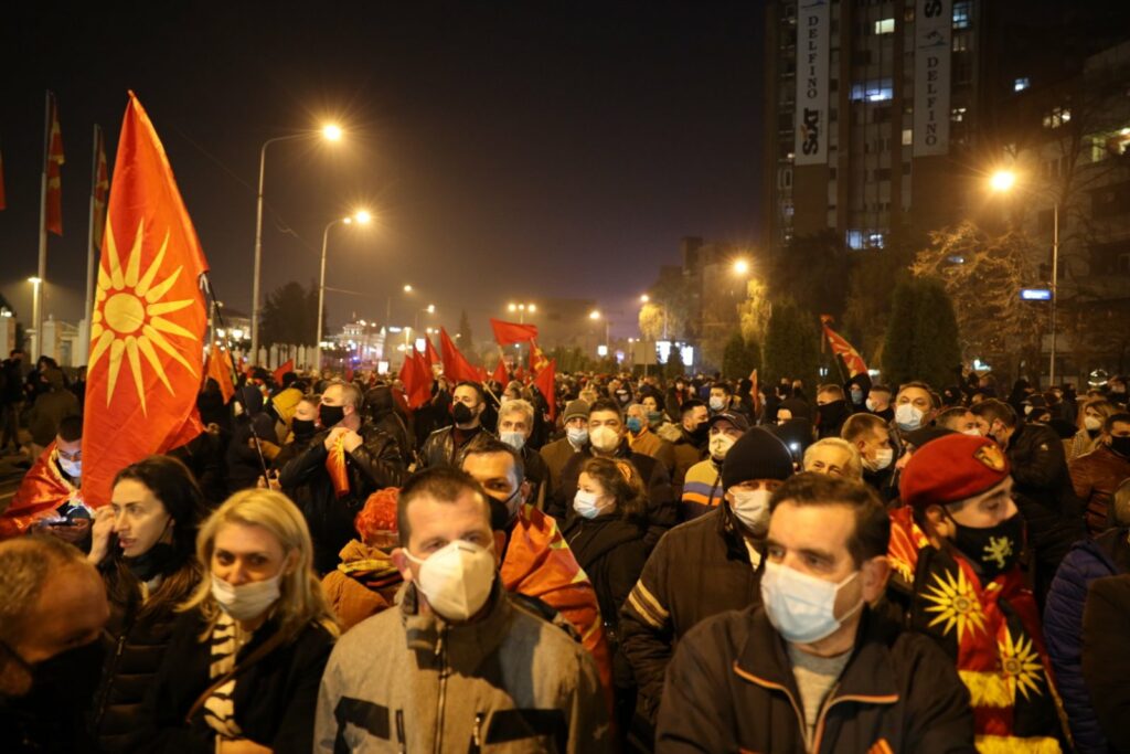 813341-video-od-dron-ili-zaev-ili-makedonija-nadpartiski-protest-za-ostavka-na-zoran-zaev-i-sloboda