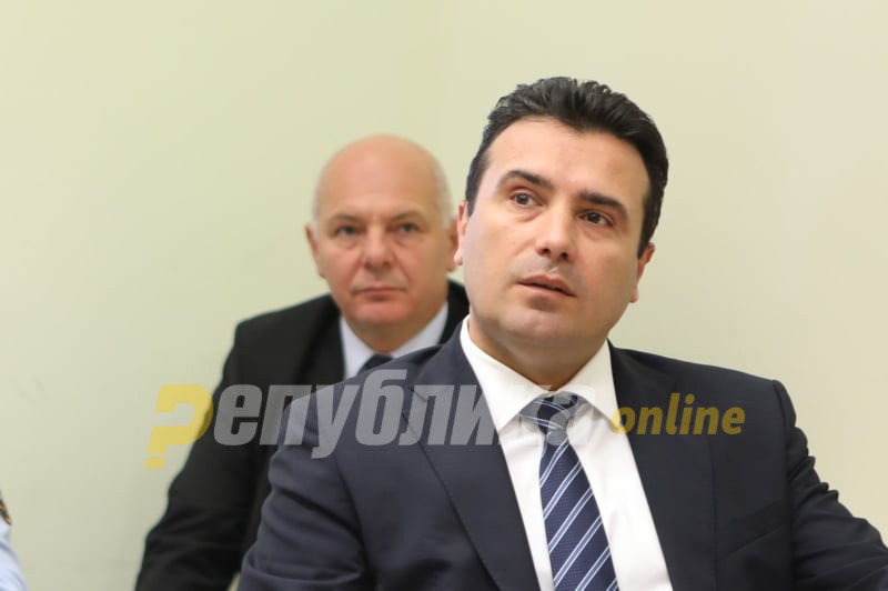 813476-duri-otkako-si-go-vide-potpisot-zaev-se-seti-deka-se-potpishal-na-27-april