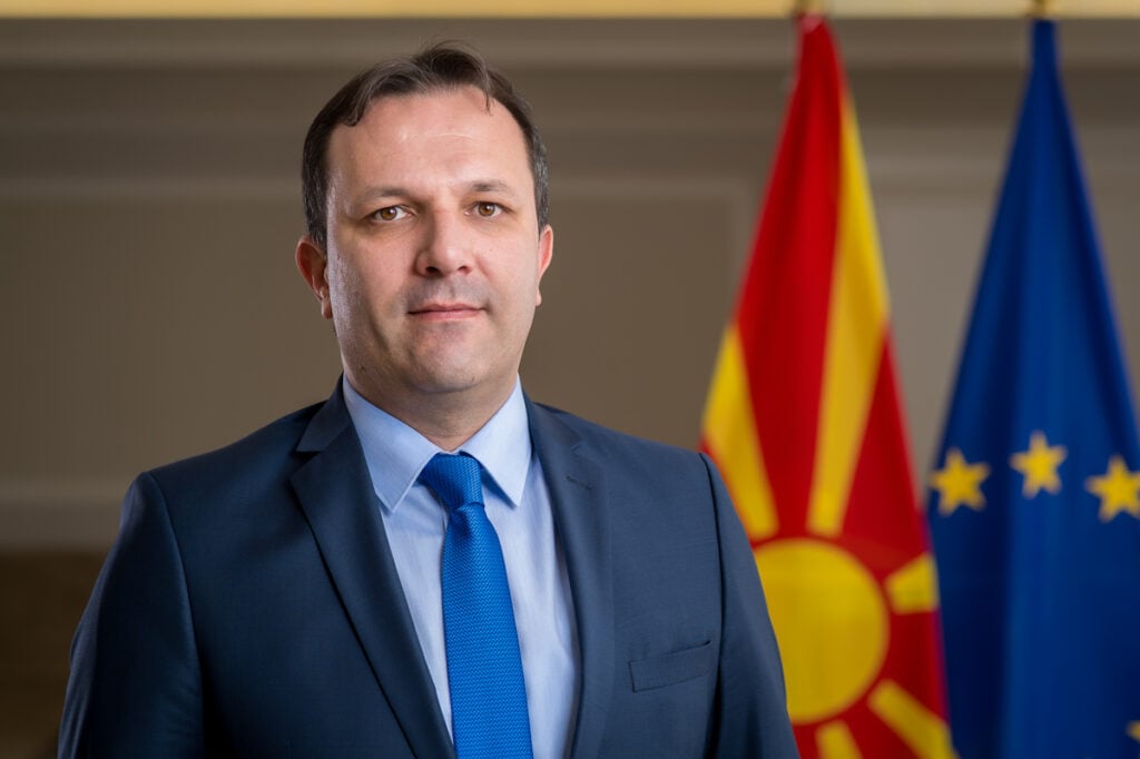 813497-ministerot-spasovski-protiv-stavot-na-zaev-gi-poddrzha-faktite-i-stavot-na-crvenkovski