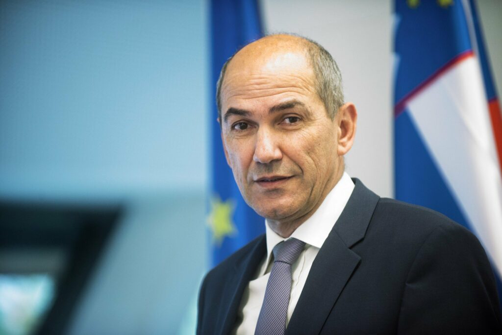 ekskluzivno-janez-jansa-program-pripravljamo-predvsem-za-cas-po-volitvah-zelimo-biti-pripravljeni-od-prvega-dne-01
