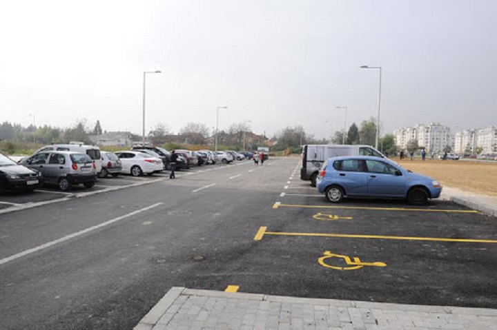 novo-lisice-parking