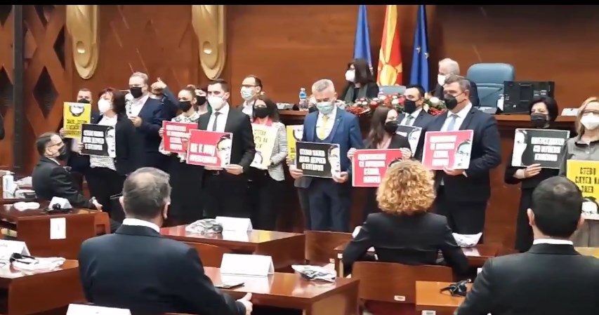 818943-miloshoski-stevo-pretsedatel-ili-vladin-minister