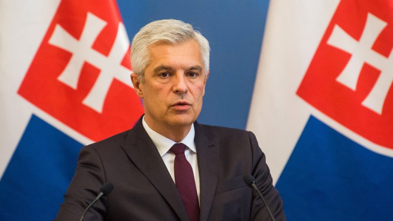 819979-tuka-ima-odredena-linija-slovachkiot-minister-za-nadvoreshni-i-odgovori-na-bugarija