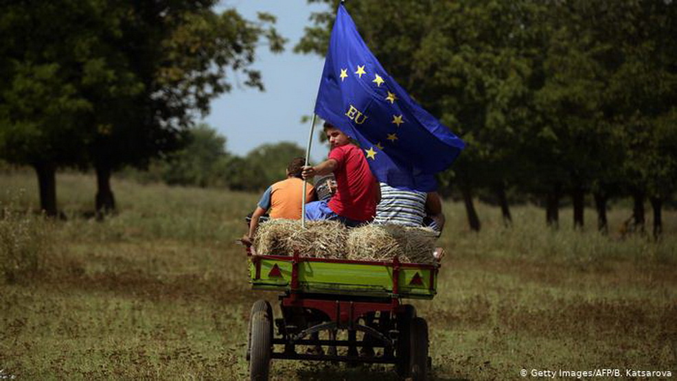820044-tretina-bugari-se-iselile-od-bugarija-najbrza-migracija-im-e-otkako-vlegle-vo-eu