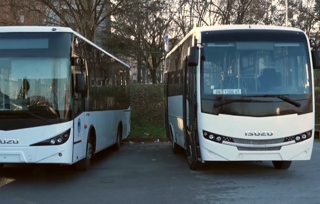 Кавадарци доби ЧЕТИРИ НОВИ АВТОБУС ЗА ГРАДСКИ ПРЕВОЗ